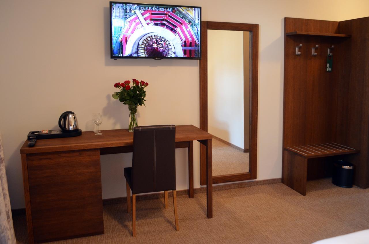 Hotel U Kvapilu Mnichovo Hradiště Bagian luar foto